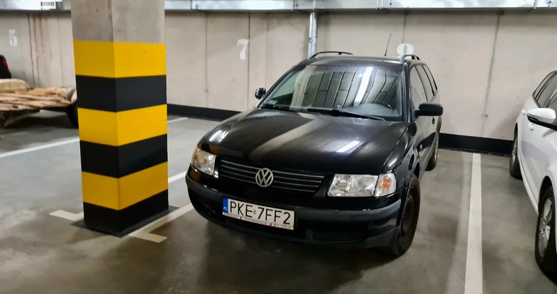 Volkswagen Passat cena 3300 przebieg: 423868, rok produkcji 1997 z Wrocław małe 22